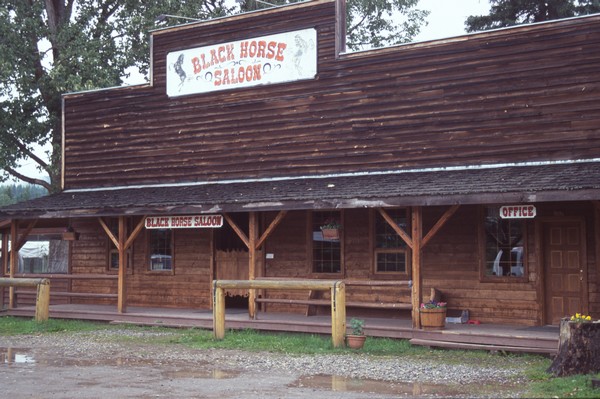 De Black Horse Saloon.
