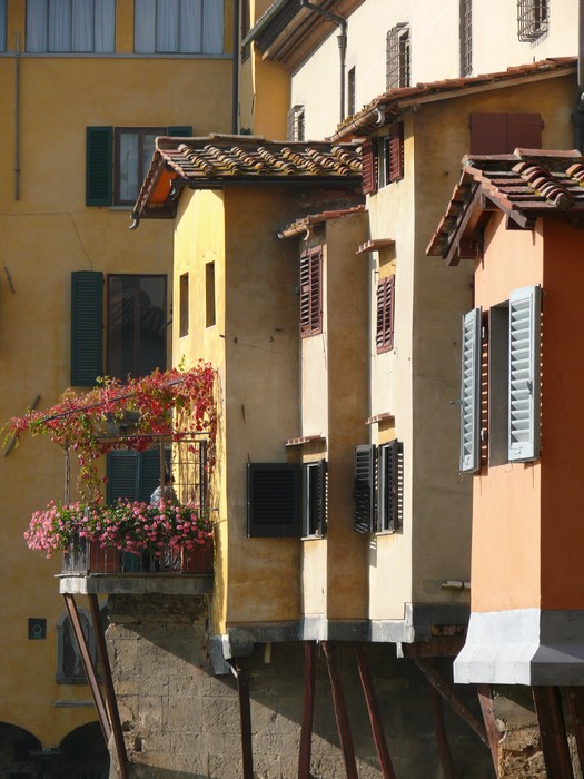 Uitbouwtjes aan Ponte Vecchio.